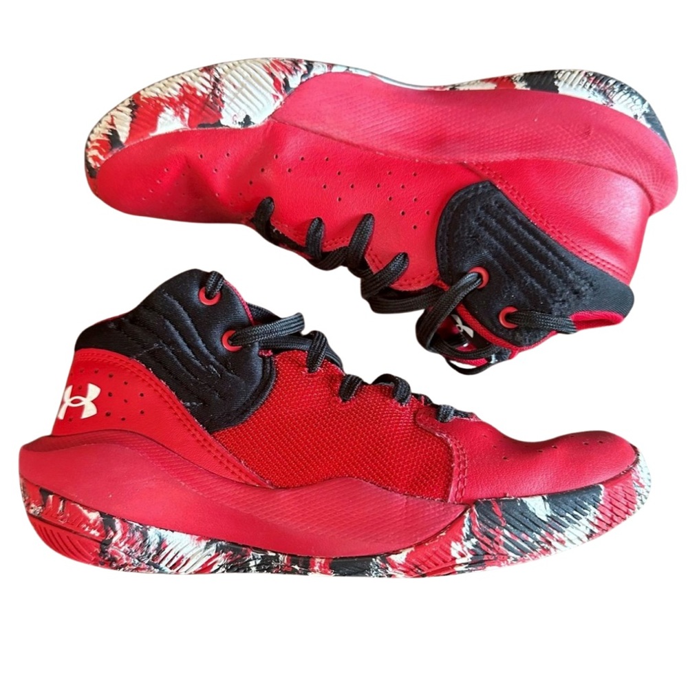 Under Armour Red Youth Basketball Sneakers (Size 2.5Y) – Lace-Up Mid Tops
